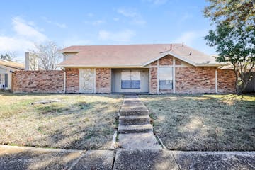 5022 Presidio Dr Garland, TX 75043